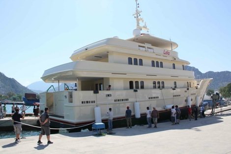 Image for article Peer Gynt Yachts launches 36m superyacht 'Lola'